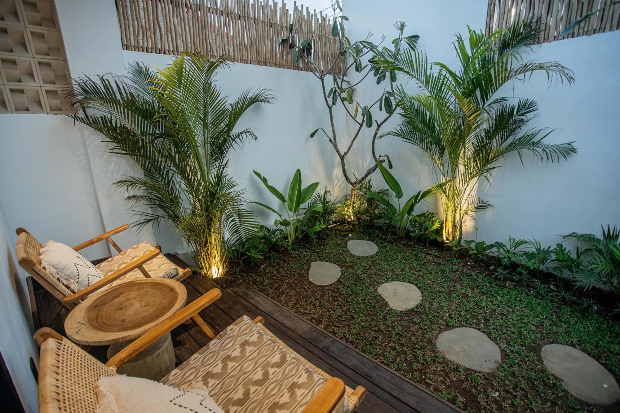 Good Day Villas Lembongan Exterior photo